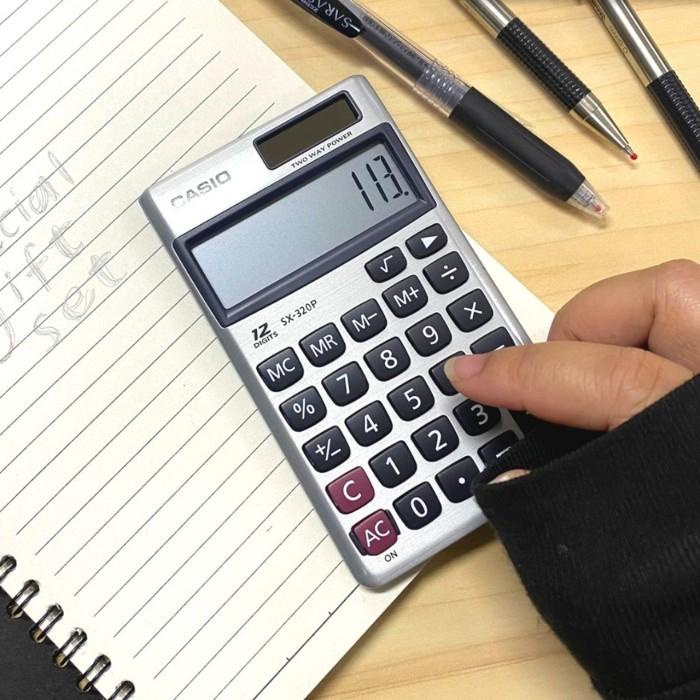 

CASIO GIFT SET |KALKULATOR - PULPEN SARASA- MEKANIKAL PENSIL-NOTES