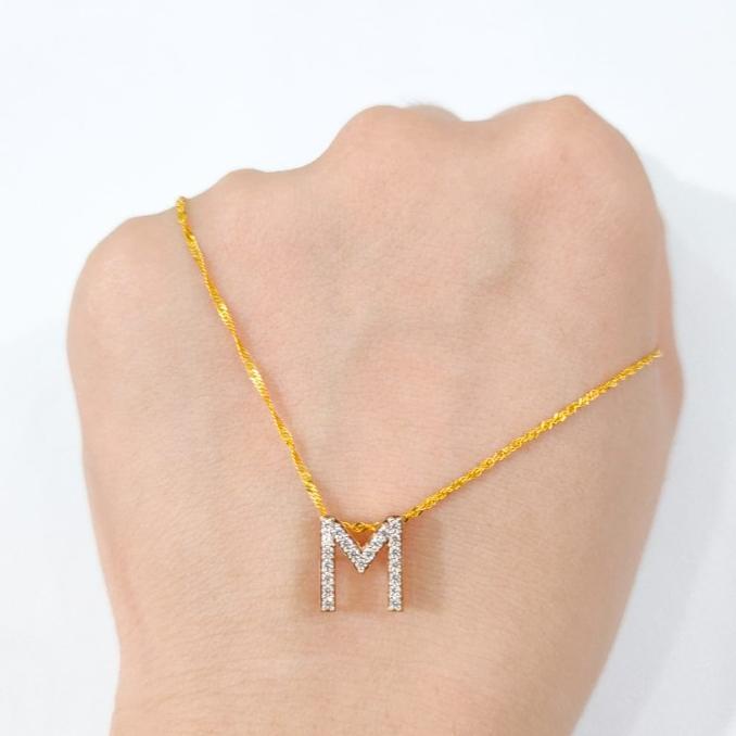 FLASH SALE SET KALUNG DAN LIONTIN PRILLY HURUF M ELEGANT EMAS ASLI 