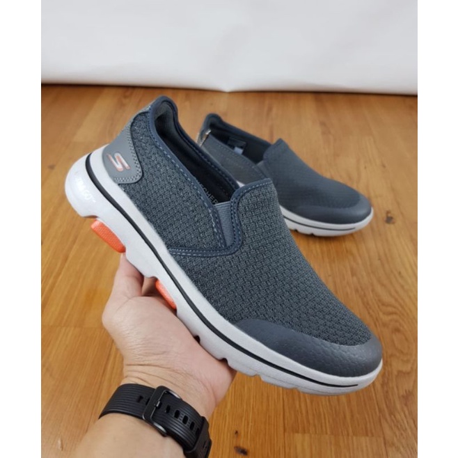 RK Skechers / Sepatu Pria Skechers Go walk5 Apprized / Skechers Go walk 5 Apprized man