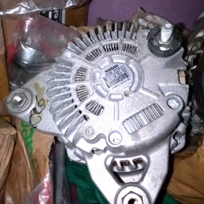 alternator pengisian nissan serena c26 original dhaffastore