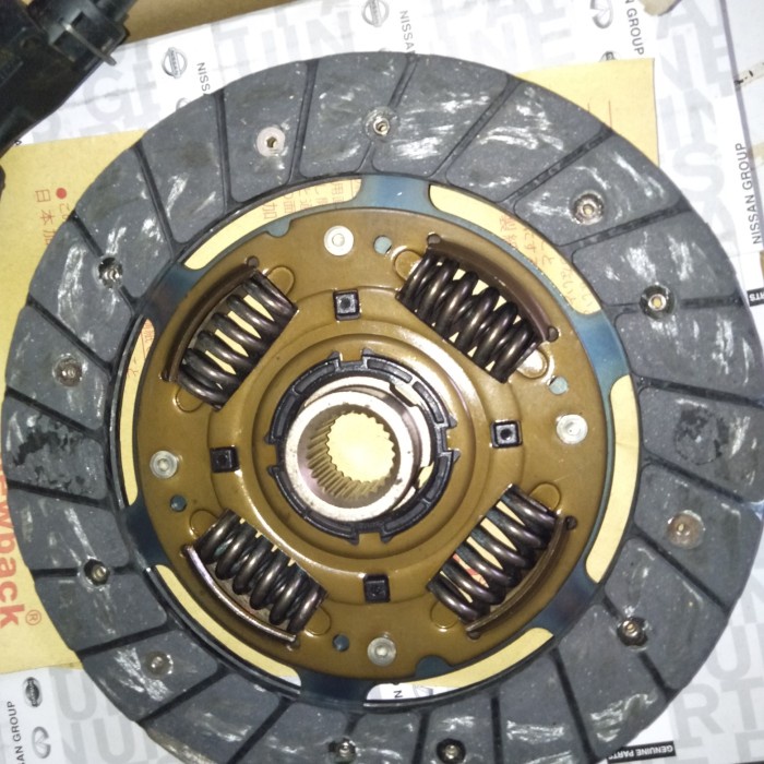 kampas kopling nissan grand livina dhaffastore