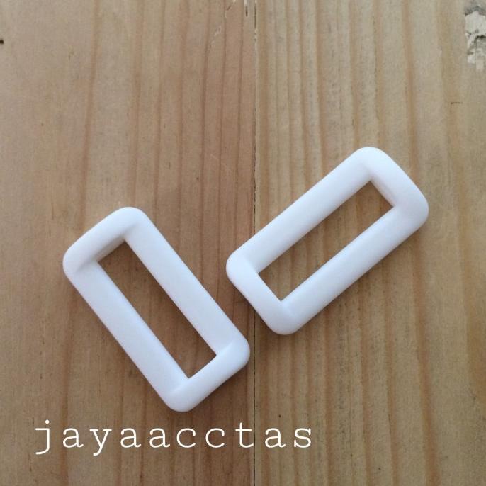 

>>>>>] Ring kotak tas 2.5 cm plastik buckle PP putih