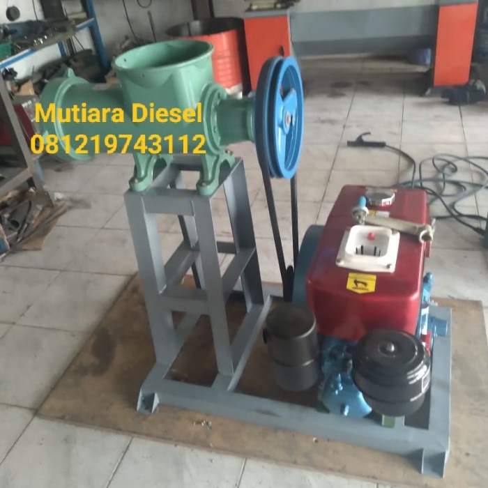 Mesin Giling Daging Mahokta 62 + Rangka Engine Diesel R 180 8Hp