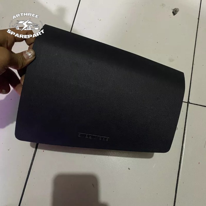 Airbag penumpang / Airbag kiri Sigra - Calya original