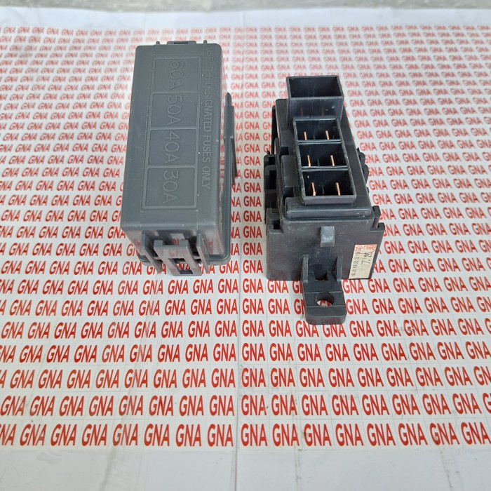 BOX ASSY MAIN FUSE BOX SEKRING SUZUKI VITARA ESCUDO SIDEKICK ASLI