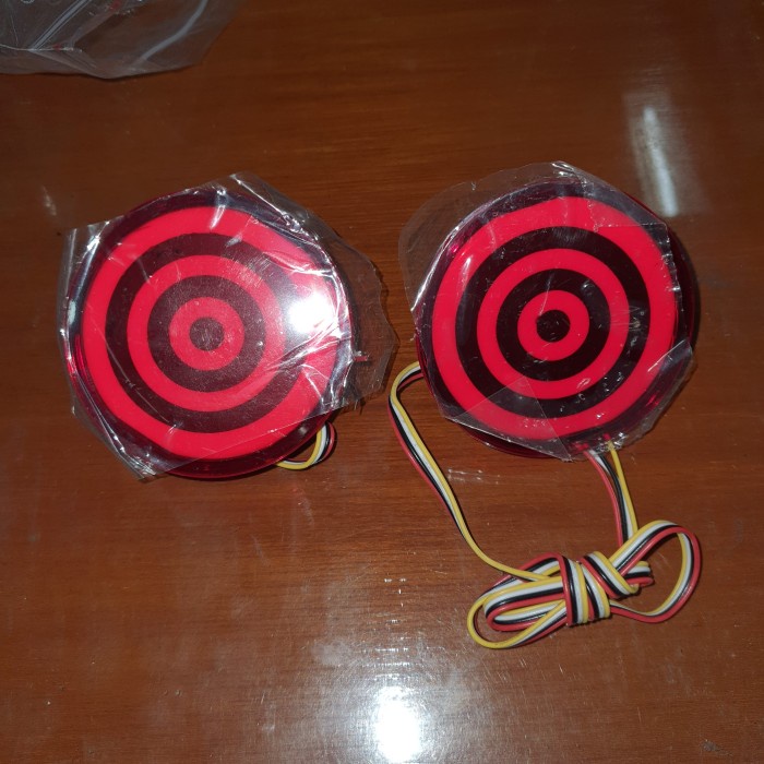 Lampu reflektor bumper belakang Avanza VELOZ 2012-2018.