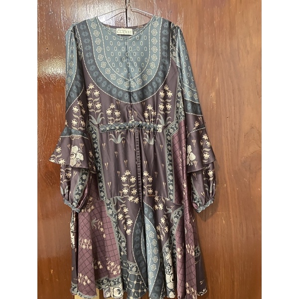 Wearing Klamby Preloved