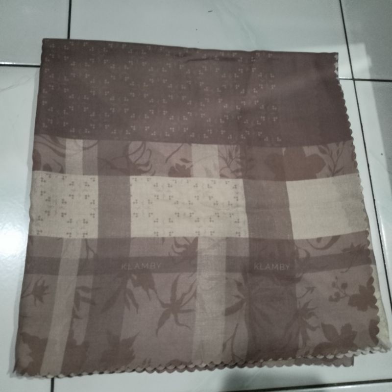 Jilbab Wearing Klamby preloved