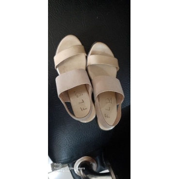 sepatu sandal wedges Fladeo