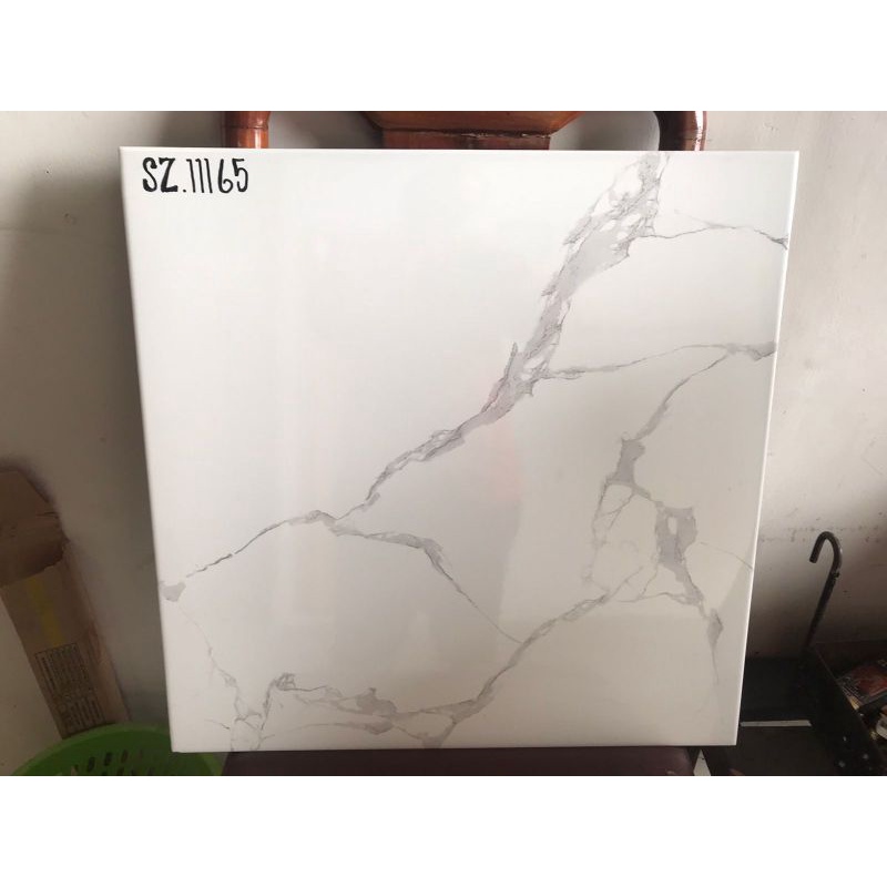 KERAMIK MURAH 50X50 IKAD SZ11165 PUTIH CORAK CARRARA WHITE SUPER GLOSSY
