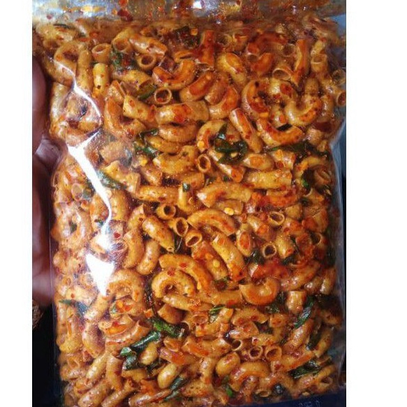 

Best Terlaris Makaroni Bantet Kriuk 500 Gram Bumbu Medok Pedas Daun Jeruk/Pedas Asin/Original Termurah by BASRENG MEDOK