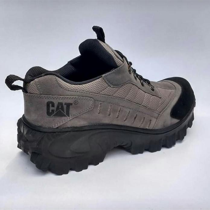 

TERBARU Sepatu Outdoor Pria, Sepatu Safety Caterpillar Hiking Ujung Besi