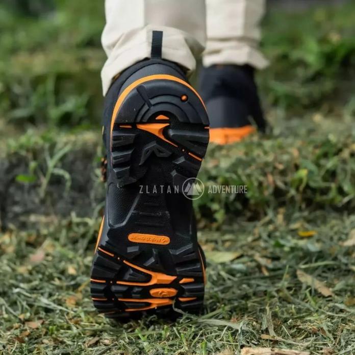 

CUCI GUDANG Sepatu Gunung Mokzhaware Breathe Suede Original