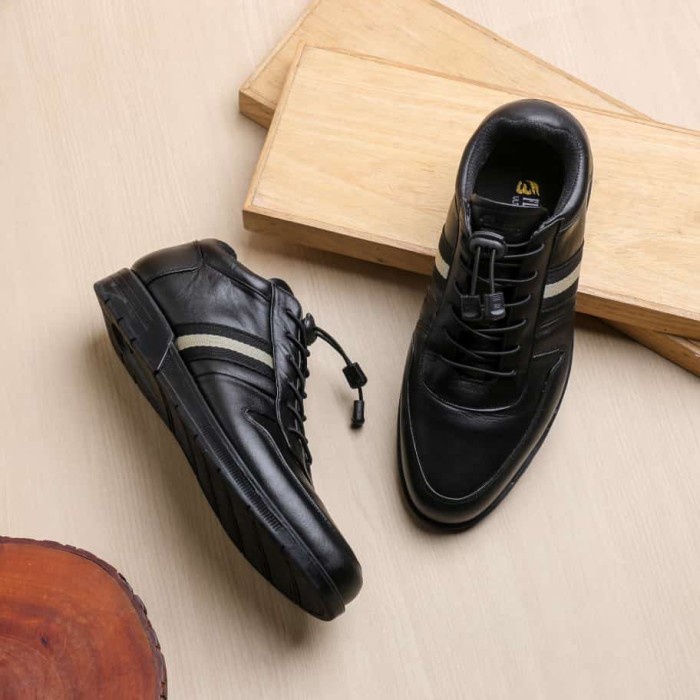 Terlaris Sepatu Kulit Sepatu Pria Sepatu Ori Casual Sepatu Kerja Style : Bally