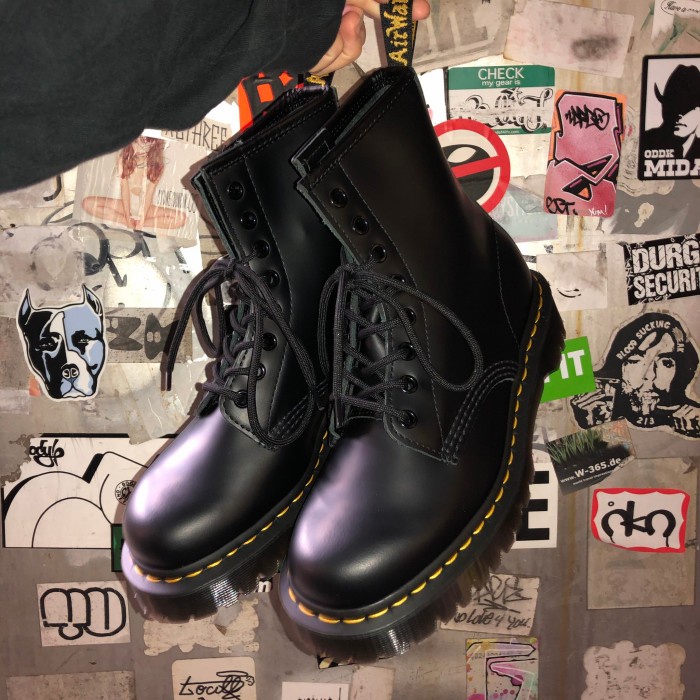 Terlaris Sepatu Dr. Martens 1460 Bex Black Smooth