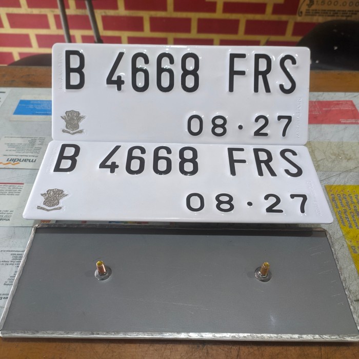 PLAT NOMER MOTOR BAUT TANAM