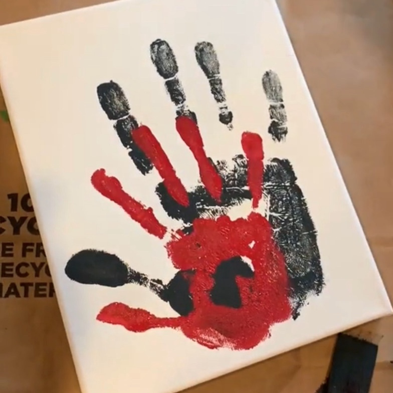 

8l★Stok Banyak⁂☋ DIY HAND PAINTING KIT KANVAS / TOTE BAG / painting couple / Hampers / Gift Box / Kado Ulang Tahun birthday / Pernikahan Wedding / Wisuda Graduation / Lebaran Idul Fitri / TERMURAH T82