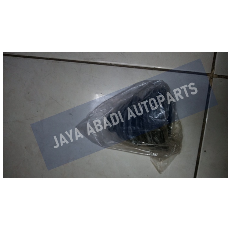 Boot As Roda Depan Dalam Mazda 3 2006