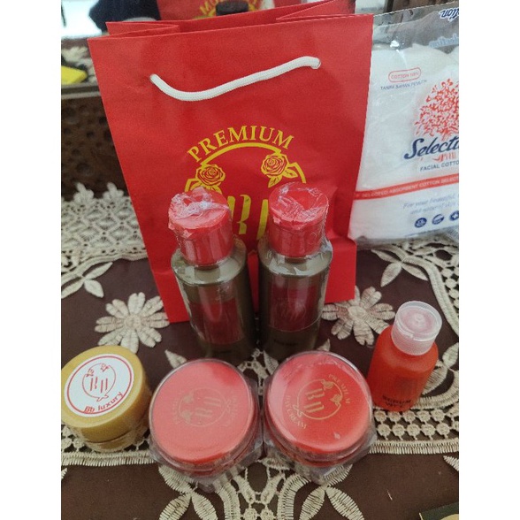 ➱ CREAM RED PREMIUM/ CREAM RD / 1PKT+SERUM/1PKT+BBCREAM/CREAM HJ ARNI ✱Ready Stock
