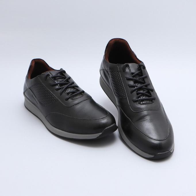 SEPATU CASUAL PRIA BUCCHERI VISHNU HITAM