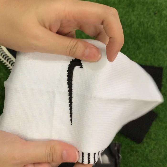 TERLARIS KAOS KAKI ANTI SLIP NIKE ARROW PANJANG - GRIP - KAOS KAKI BOLA FUTSAL