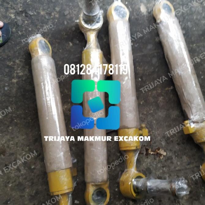 23B-63-72102 CYLINDER + STUD STEERING GD510 GD511 GD521 GD611 KOMATSU