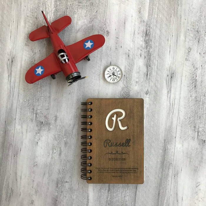 

Terlaris Notebook Kayu Kupu A6+ L Personalized Wooden Notes A6+ L Buku Kayu A6