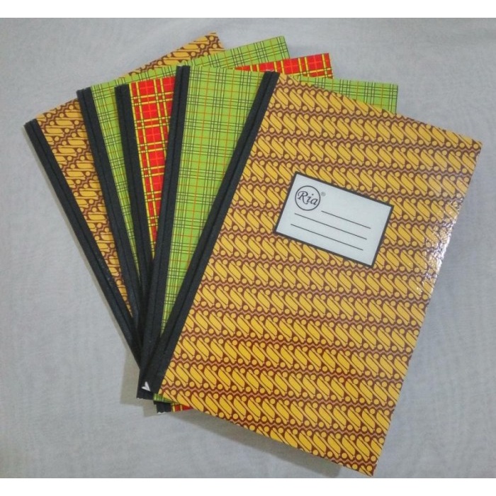 

Terlaris Buku Tulis Folio Isi 200 Lembar Ria /Damai