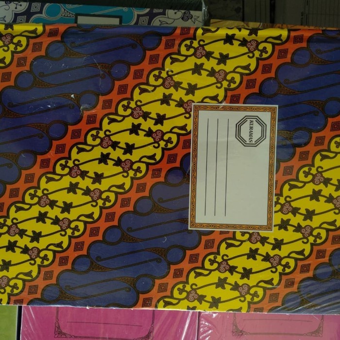 

Terlaris Buku Folio 100 Kuramas / Ria