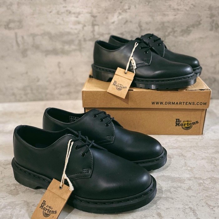 Terlaris Dr Martens 1461 Mono Black Smooth