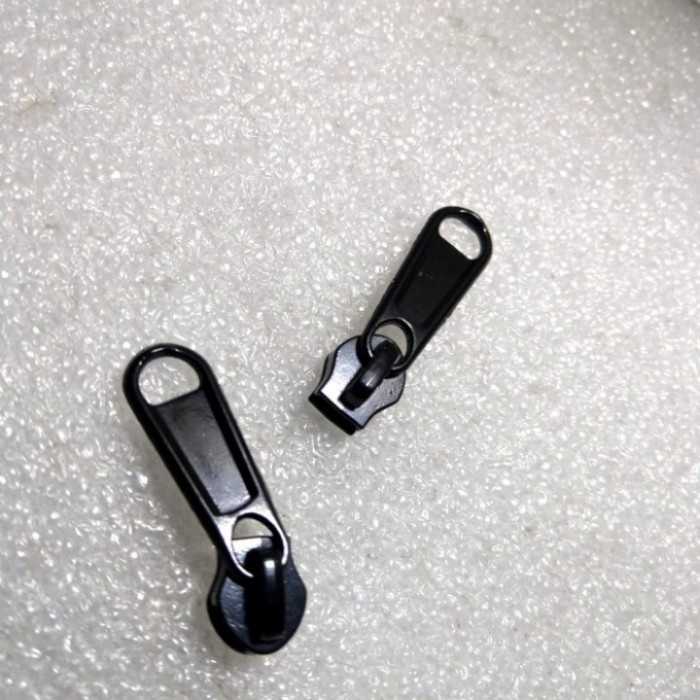 

KEPALA RESLETING NO.5 HITAM UNTUK REL GIGI PLASTIK (10.000 PCS).