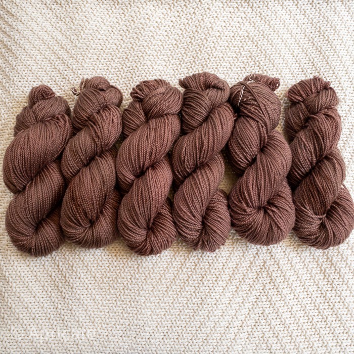 

BENANG RAJUT - APRICATE TEDDY BEAR DK YARN