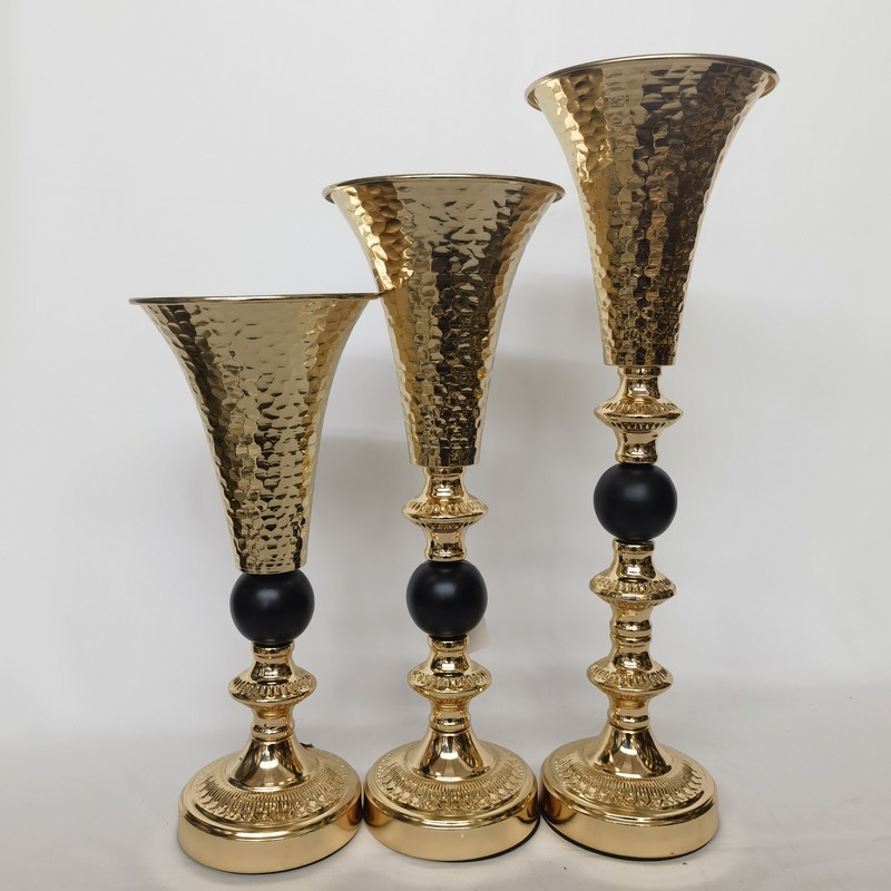 Vas Bunga Terompet Dekorasi Pernikahan Aesthetic Warna Gold