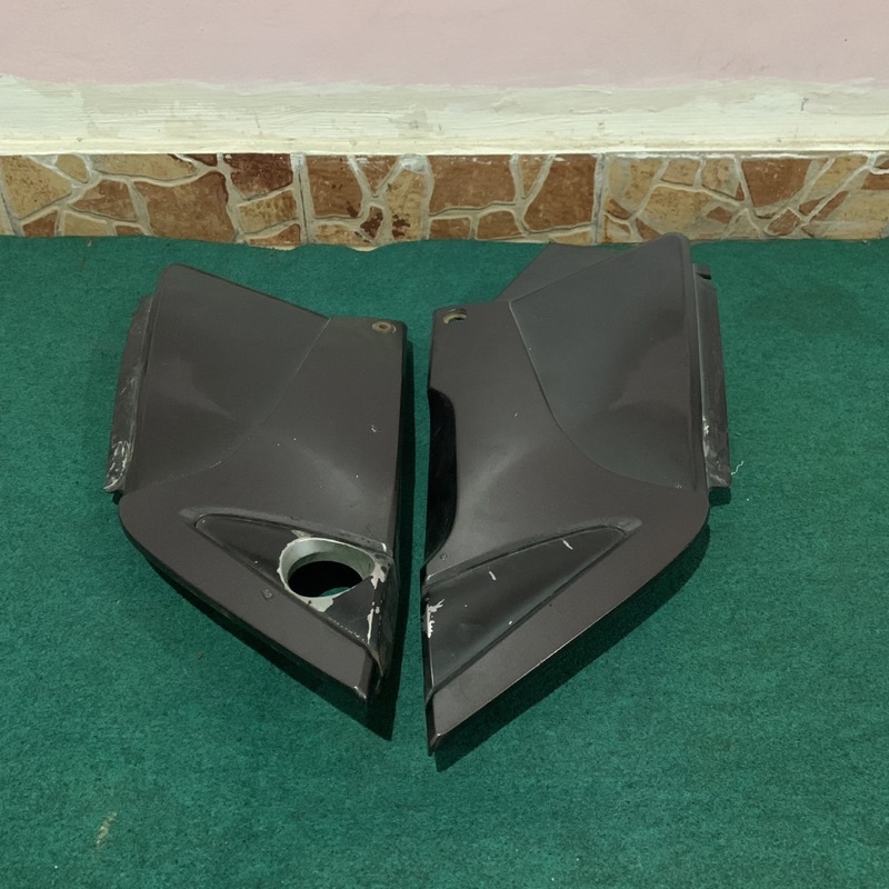 Box tutup aki tiger revo tirev ori