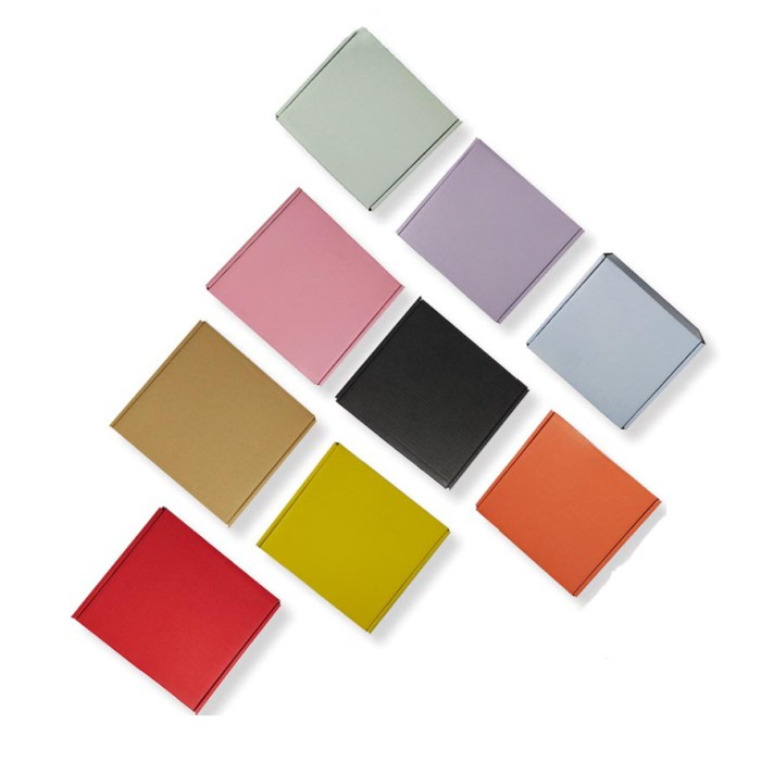 Box Kotak Baju Kardus Kado Dus Hijab Packaging Hampers Size 22X22X8 Cm