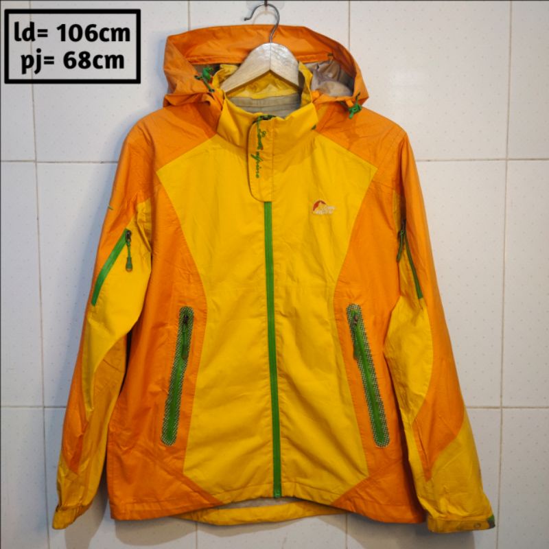 jaket lowe alpine  outdoor gunung