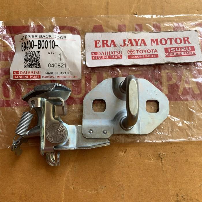 Striker Tahanan Door Lock Pintu Bagasi Xenia Avanza Lama Original