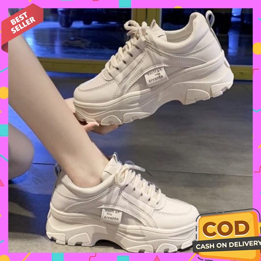 Sepatu Wanita Terbaru 2023 Korean Style Dewasa  Slip On Olahraga Spatu Sport Jogging Karet Sneakers 