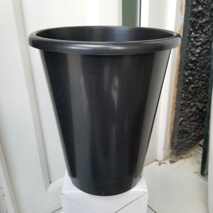 (Lusinan) Pot Plastik Nkt Tower 21 Tinggi - Hitam