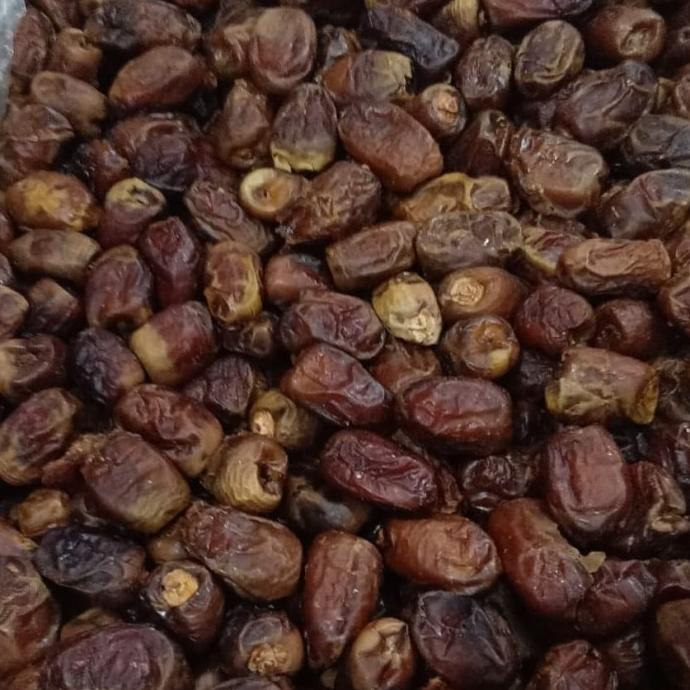 

Kurma Madu Mesir 5Kg Goldates Silahkan Diorder Lapaklusimarianti