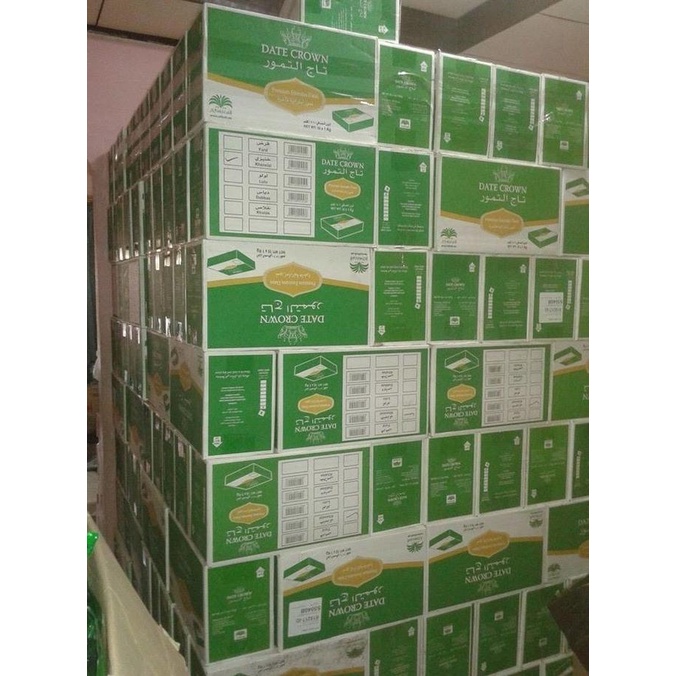 

Kurma Date Crown Jenis Khenaizi Kemasan 10 Kg Silahkan Diorder Lapaklusimarianti