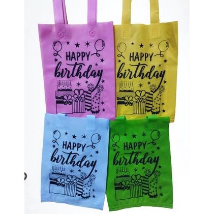 

ftbu -92 Harga perlusin isi 12pcs goodie bag ULTAH tali uk 25x35x8 58gsm Fast On