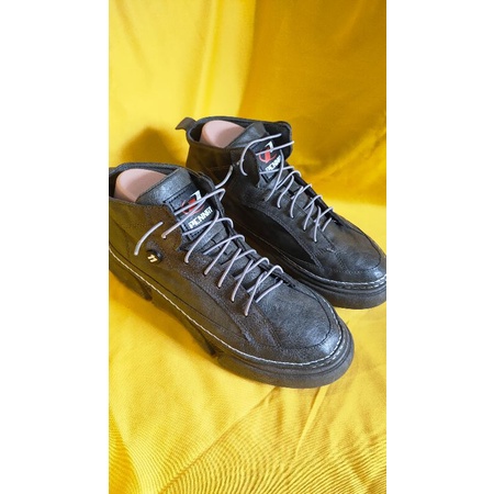 sepatu fashion impor premium pennay bot