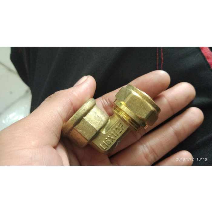 Keni Air Panas Drat Dalam 1/2" Kuningan