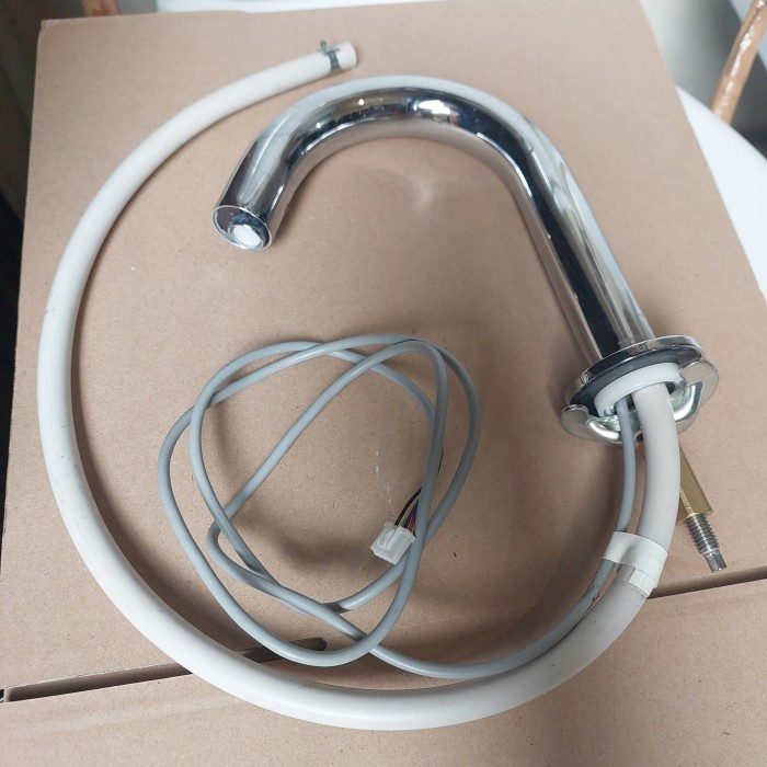 SENSOR KRAN WASTAFEL TOTO TYPE TEN12AN V900 DAN TN78-9 V911 (Bekas)