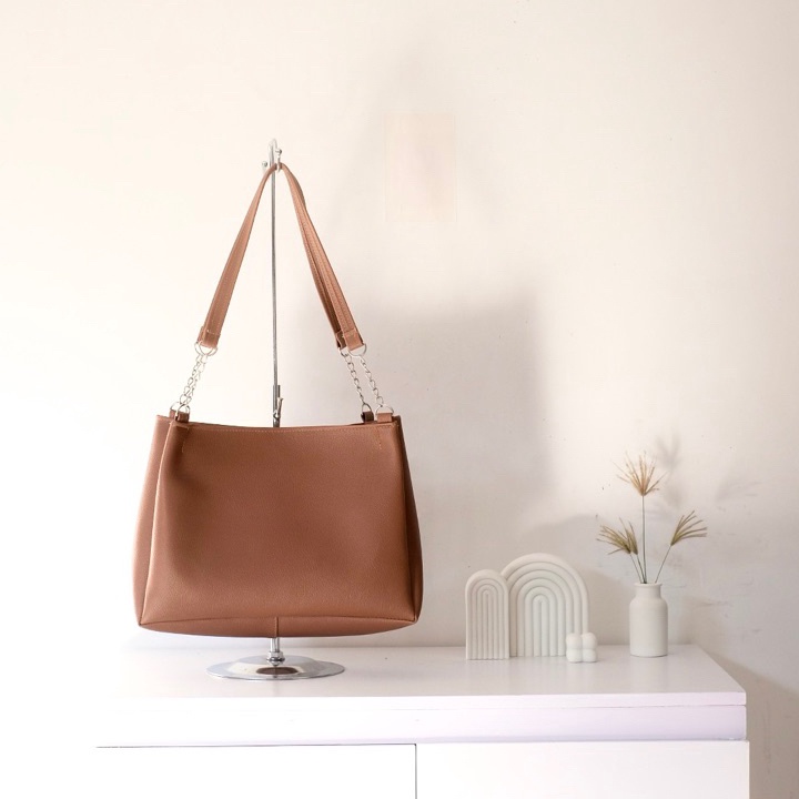 

GTRR2670 Dijamin Ori TOTEBAG Dhelya / Muat Binder A5