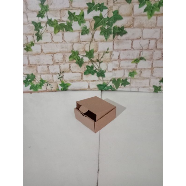 

kardus/box/karton 10x12x5 cm,box pizza,kotak souvenir,dus olshop