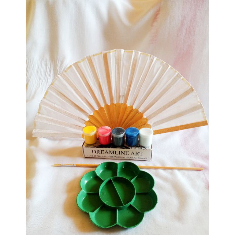 

Keren guys [TERMURAH] Kipas Lukis / cat acrylic / cat lukis /kuas no.1 / palet /paket lengkap CWJ