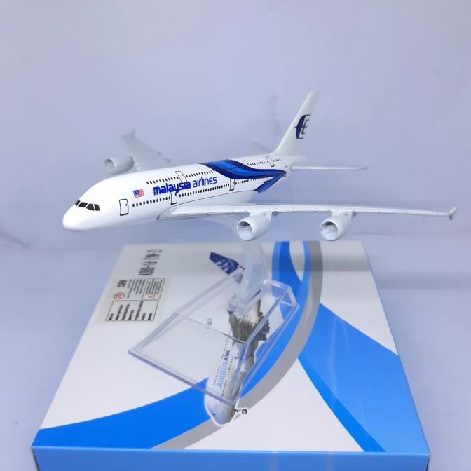 Diecast Miniatur Pesawat Terbang Malaysia Airlines
