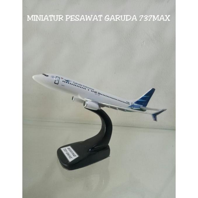 Miniatur Pesawat Garuda Max Boeing 737-800Ng